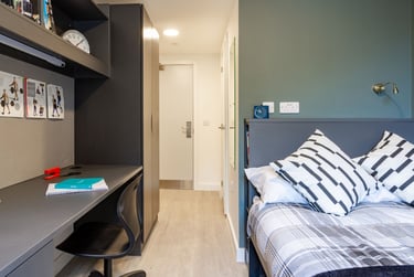 Classic En Suite at Benedict's Gate, 71 St Benedict's Street, City Centre, Norwich, NR24FB - Image 1